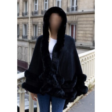 Cape Poncho Noire